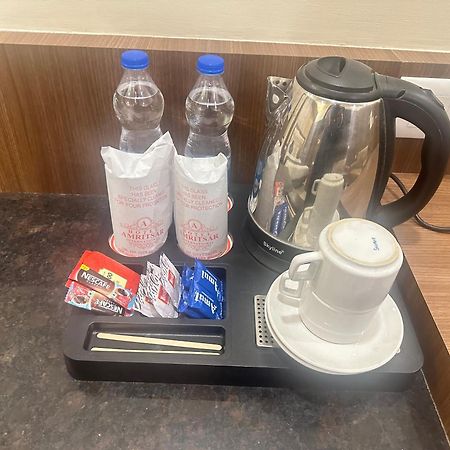 Hotel Amritsar International 2 Min Walk From Amritsar Bus Stand Екстериор снимка