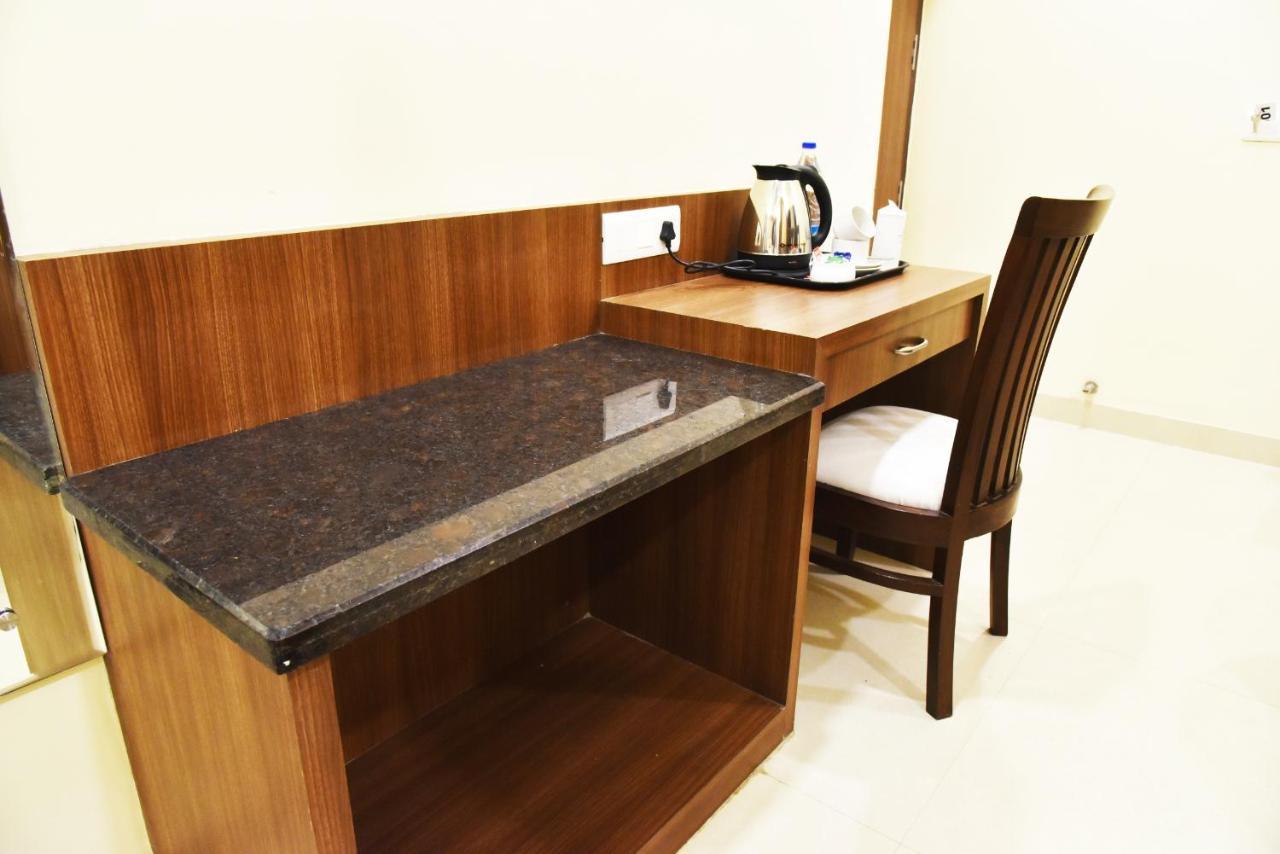 Hotel Amritsar International 2 Min Walk From Amritsar Bus Stand Екстериор снимка