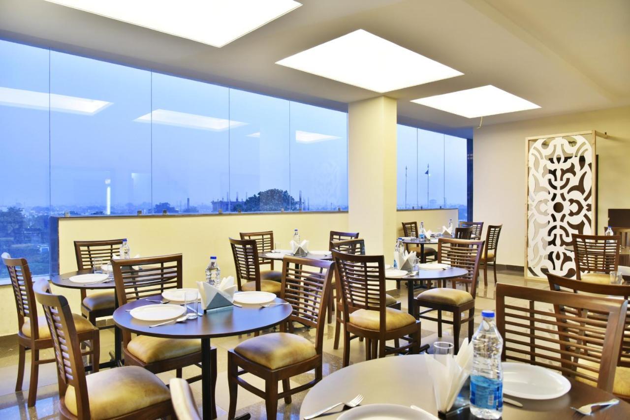 Hotel Amritsar International 2 Min Walk From Amritsar Bus Stand Екстериор снимка
