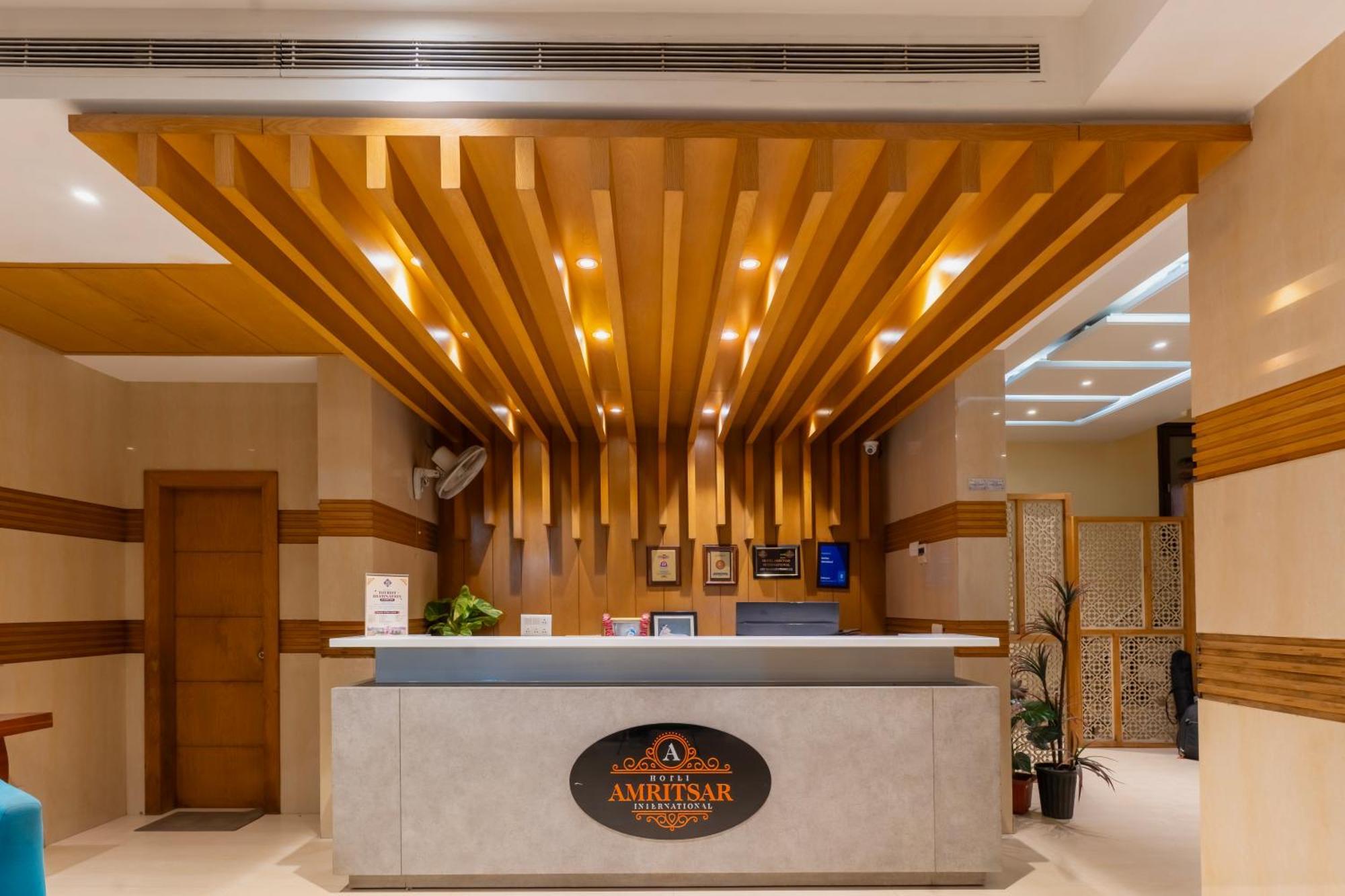 Hotel Amritsar International 2 Min Walk From Amritsar Bus Stand Екстериор снимка
