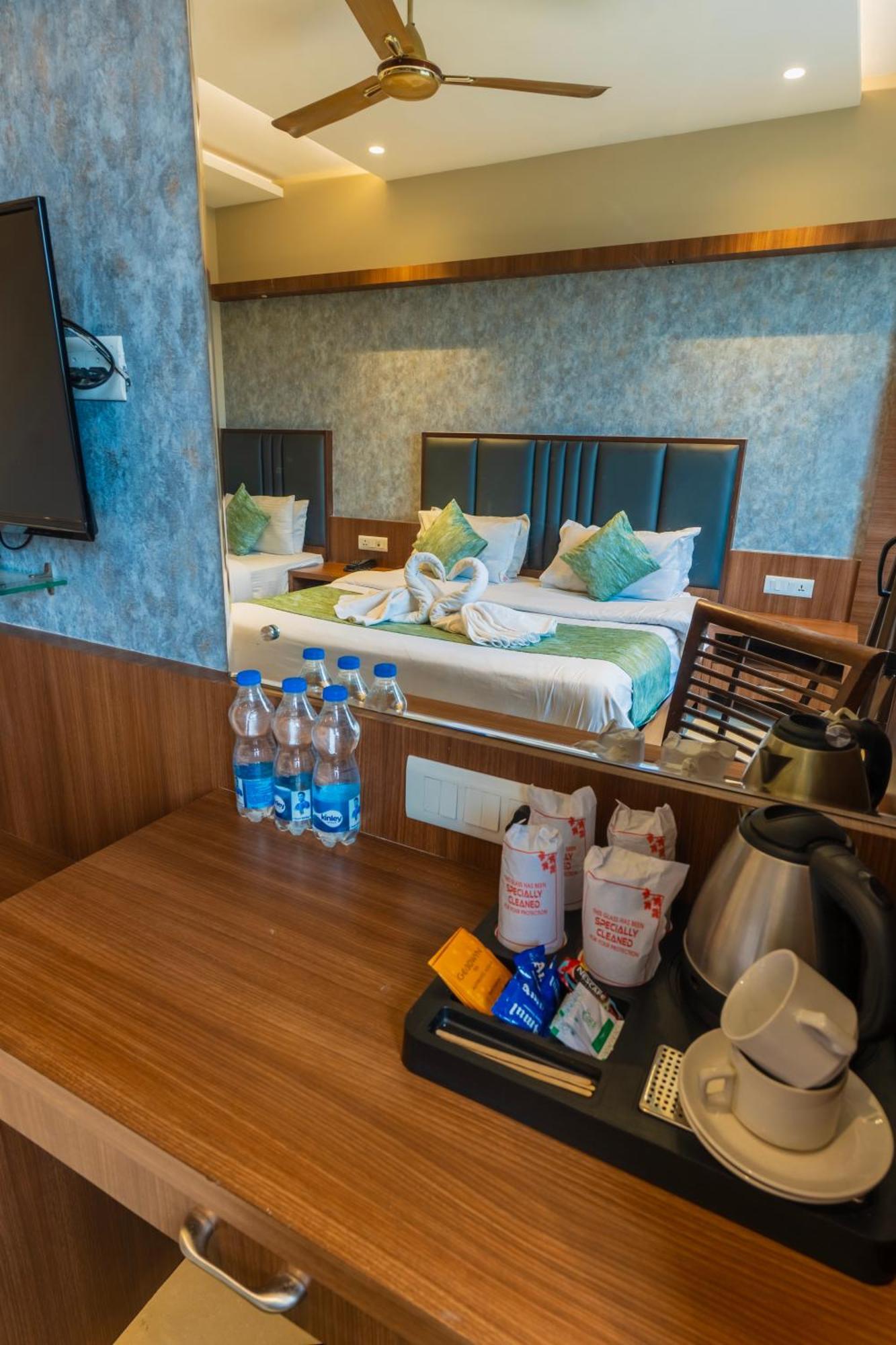 Hotel Amritsar International 2 Min Walk From Amritsar Bus Stand Екстериор снимка